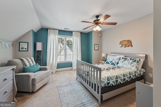 4452 Sandhurst Place, Flowery Branch, GA 30542