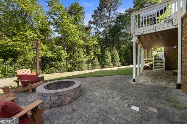 4452 Sandhurst Place, Flowery Branch, GA 30542