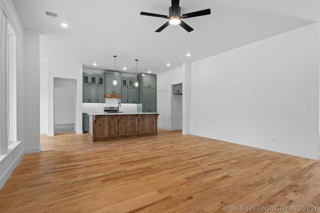 11960 N 193rd East Avenue, Collinsville, OK 74021
