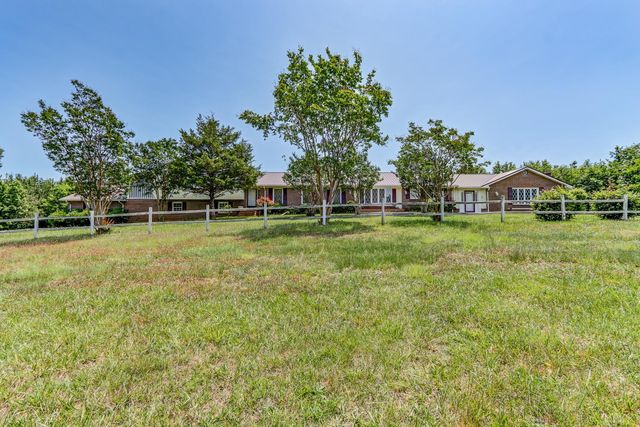 389 Delta Drive, Hurt, VA 24563