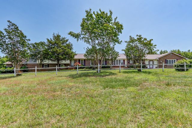 389 Delta Drive, Hurt, VA 24563