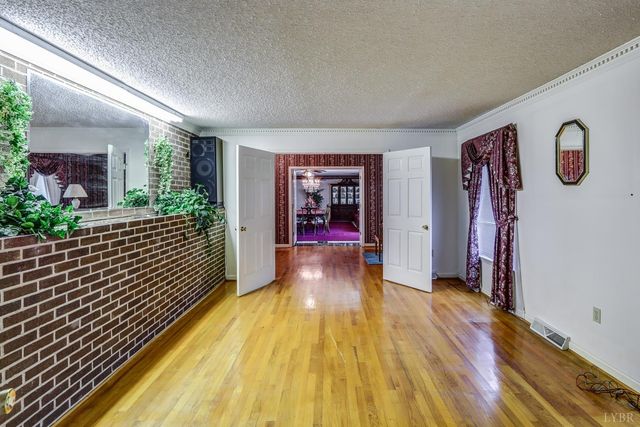 389 Delta Drive, Hurt, VA 24563