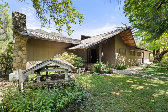 6460 Rogue River Highway, Grants Pass, OR 97527