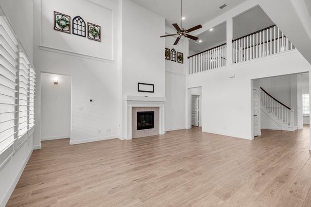 702 Westwood Drive, League City, TX 77573