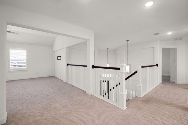 702 Westwood Drive, League City, TX 77573