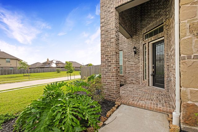 702 Westwood Drive, League City, TX 77573