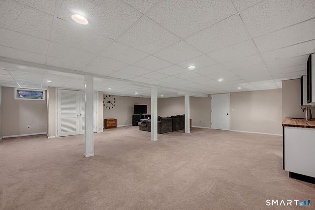 3 Grand Place, Newtown, CT 06470