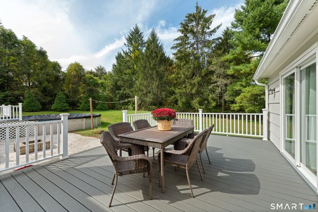 3 Grand Place, Newtown, CT 06470