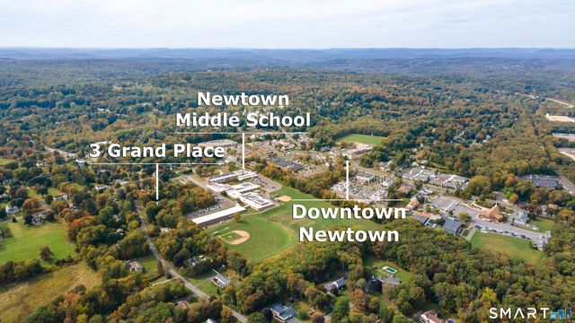 3 Grand Place, Newtown, CT 06470