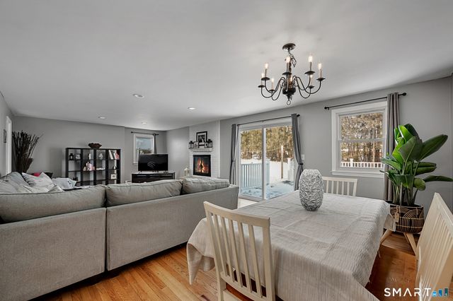 3 Grand Place, Newtown, CT 06470