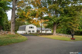3 Grand Place, Newtown, CT 06470
