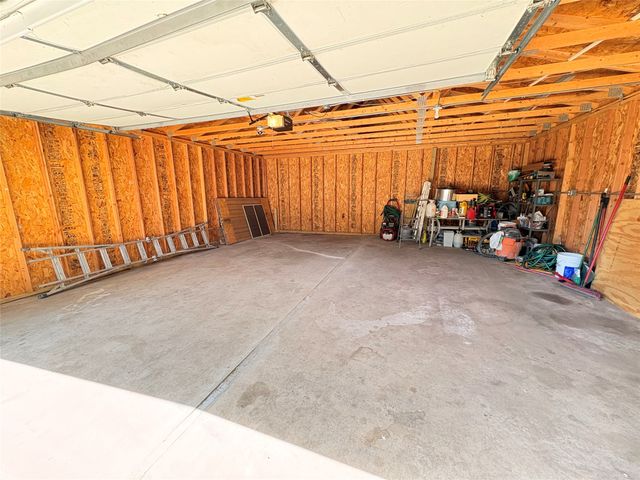 3126 State Avenue, Des Moines, IA 50317