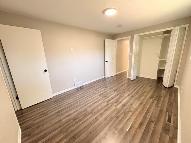 3126 State Avenue, Des Moines, IA 50317