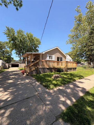 3126 State Avenue, Des Moines, IA 50317