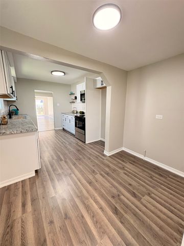 3126 State Avenue, Des Moines, IA 50317