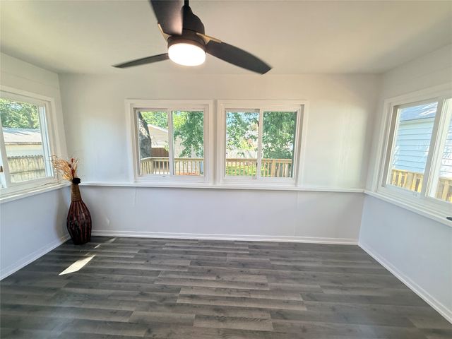 3126 State Avenue, Des Moines, IA 50317