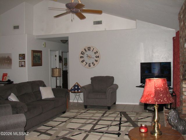 454 N Pomerene Road, Benson, AZ 85602