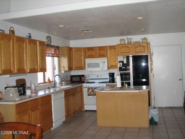 454 N Pomerene Road, Benson, AZ 85602