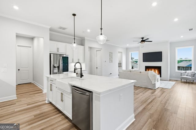 732 Bridgeview Drive, Canton, GA 30115