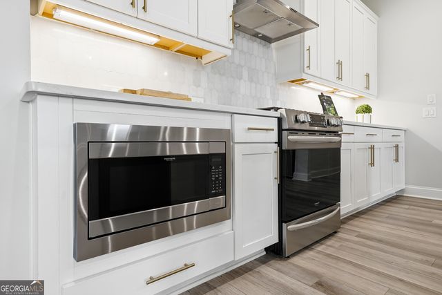 732 Bridgeview Drive, Canton, GA 30115
