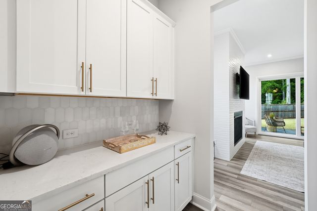 732 Bridgeview Drive, Canton, GA 30115