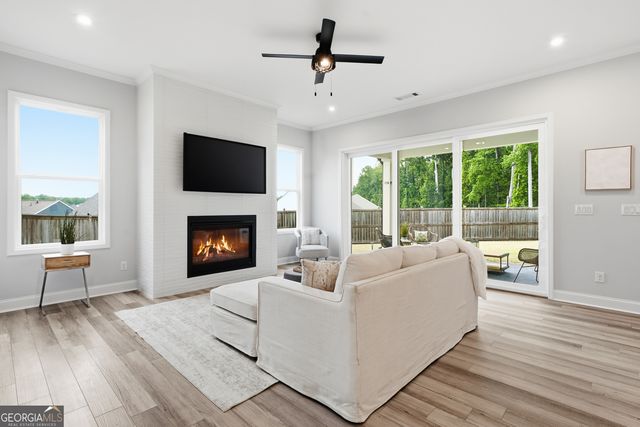 732 Bridgeview Drive, Canton, GA 30115