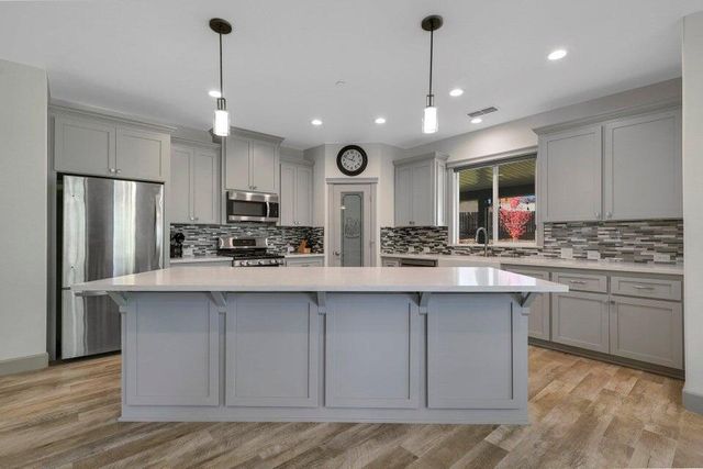 4724 Squirrel Run, Redding, CA 96002