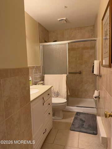 139 Wein Market F, Freehold, NJ 07728