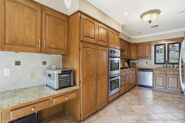 5416 E 65th Place, Tulsa, OK 74136