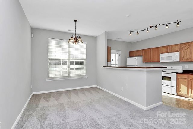 2138 Winthrop Chase Drive, Charlotte, NC 28212