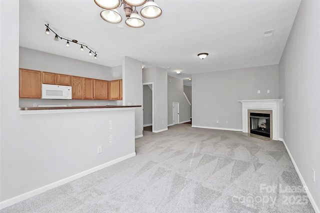 2138 Winthrop Chase Drive, Charlotte, NC 28212