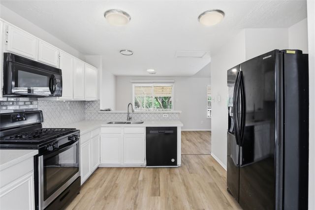 12919 Careywood Drive, Sugar Land, TX 77478