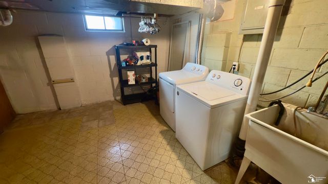 24800 Dartmouth Street, Dearborn, MI 48124