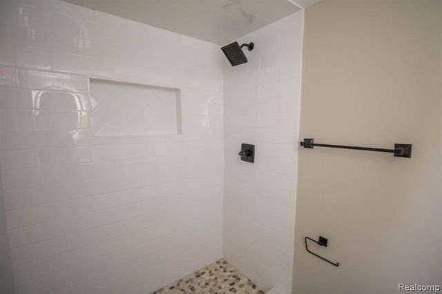 329 Shotka Street, Westland, MI 48186