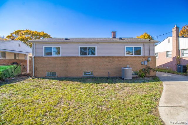 329 Shotka Street, Westland, MI 48186