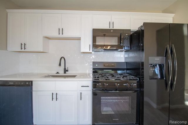 329 Shotka Street, Westland, MI 48186