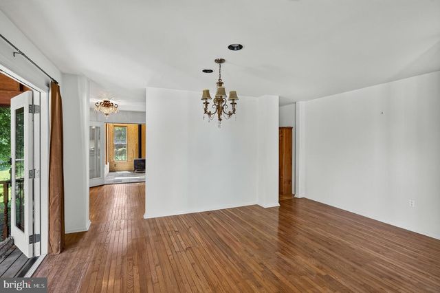 1515 POWNAL DR, Yardley, PA 19067