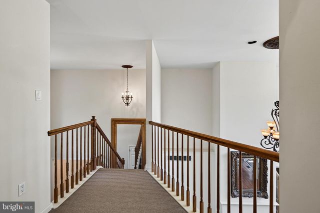 1515 POWNAL DR, Yardley, PA 19067
