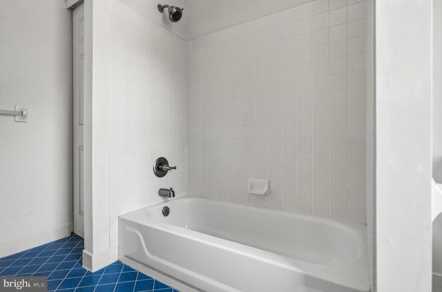 1515 POWNAL DR, Yardley, PA 19067