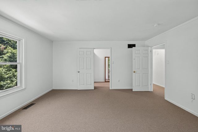 1515 POWNAL DR, Yardley, PA 19067