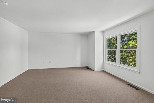 1515 POWNAL DR, Yardley, PA 19067