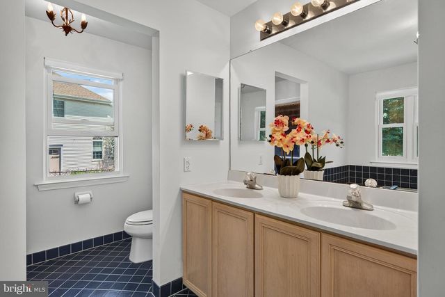 1515 POWNAL DR, Yardley, PA 19067