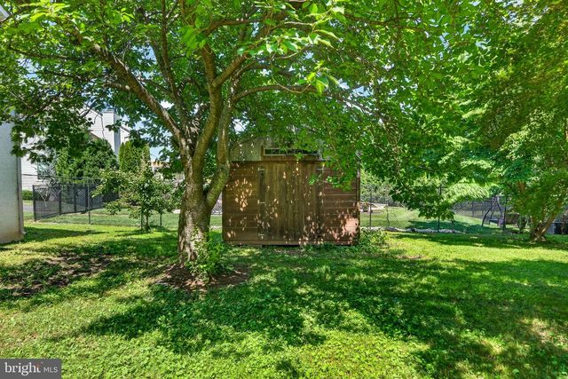 1515 POWNAL DR, Yardley, PA 19067