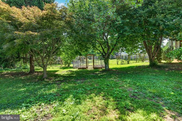 1515 POWNAL DR, Yardley, PA 19067