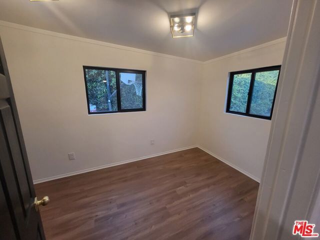 620 N Poinsettia Place, Los Angeles, CA 90036