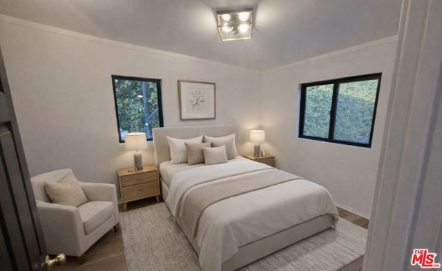 620 N Poinsettia Place, Los Angeles, CA 90036