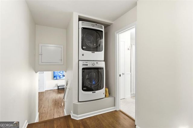 353 Westside Drive, Roswell, GA 30075