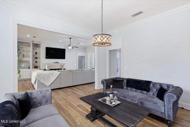 1547 Brecon Drive, Jackson, MS 39211