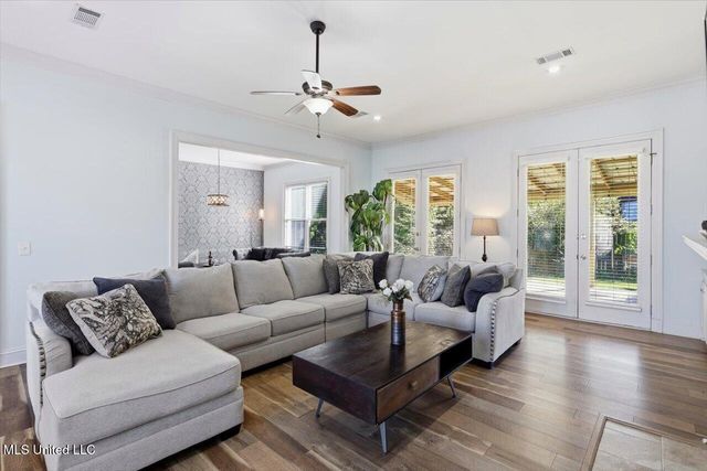 1547 Brecon Drive, Jackson, MS 39211