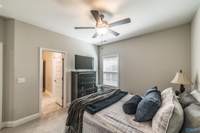 7617 Summerdawn Drive SE, Owens Cross Roads, AL 35763